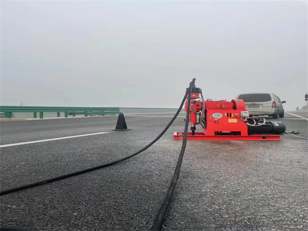 东河马路路基路面开裂下沉注浆加固灌浆